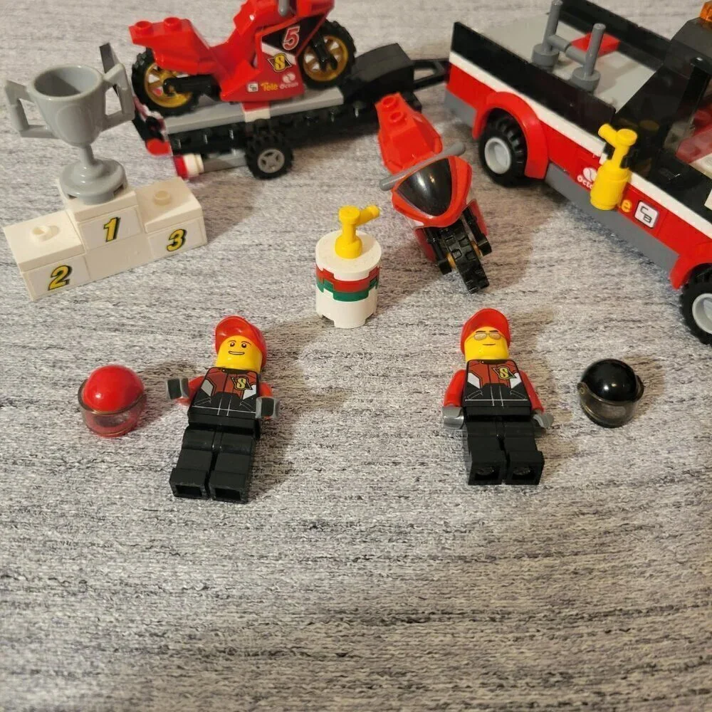 Lego City 60084- Racing Bike Transporter